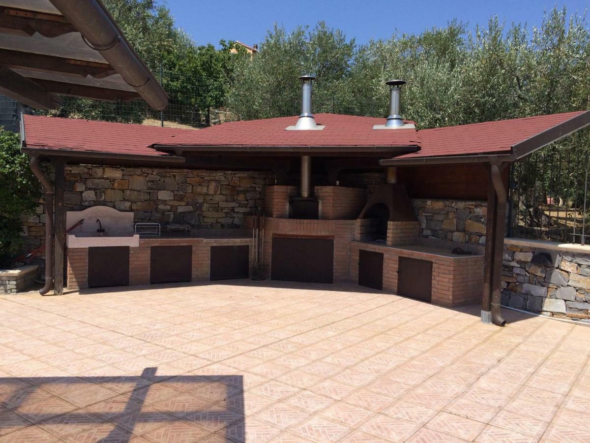 Villa Con Piscina A Imperia, Italy מראה חיצוני תמונה