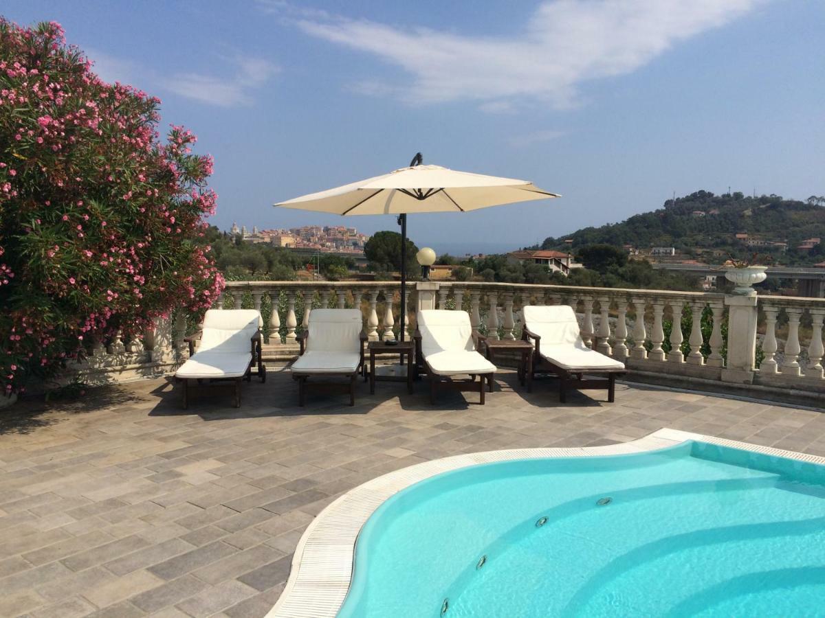 Villa Con Piscina A Imperia, Italy מראה חיצוני תמונה