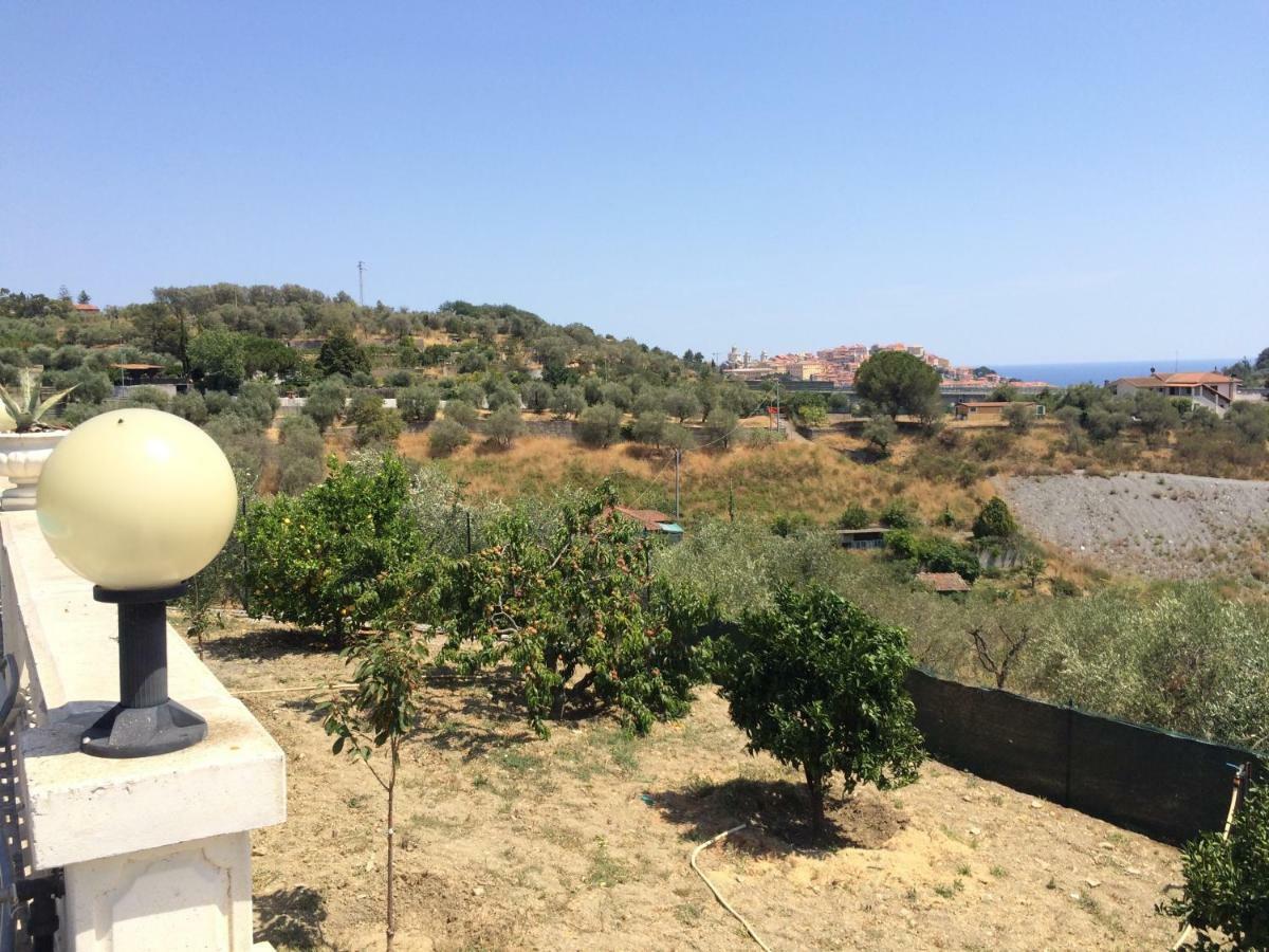 Villa Con Piscina A Imperia, Italy מראה חיצוני תמונה